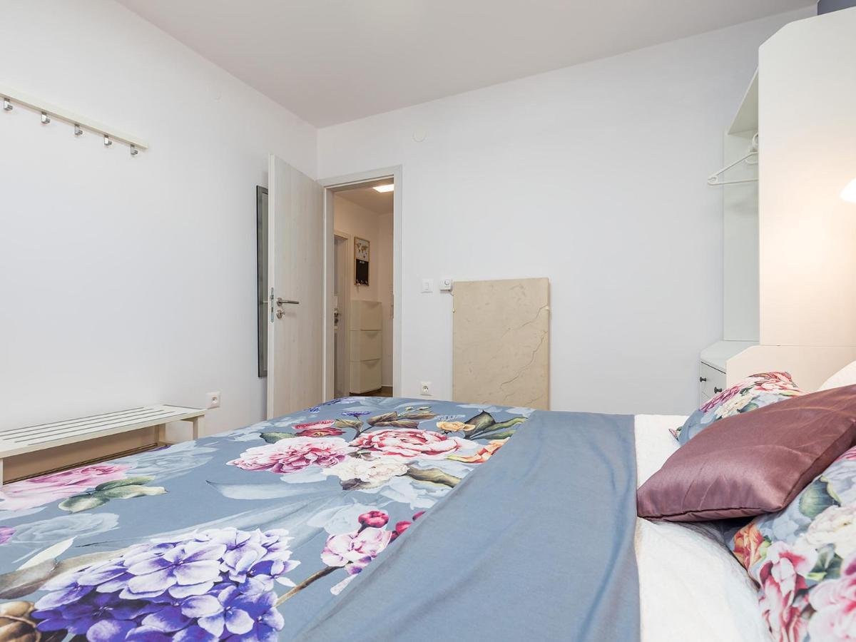 Porec Twins Apartment Luaran gambar